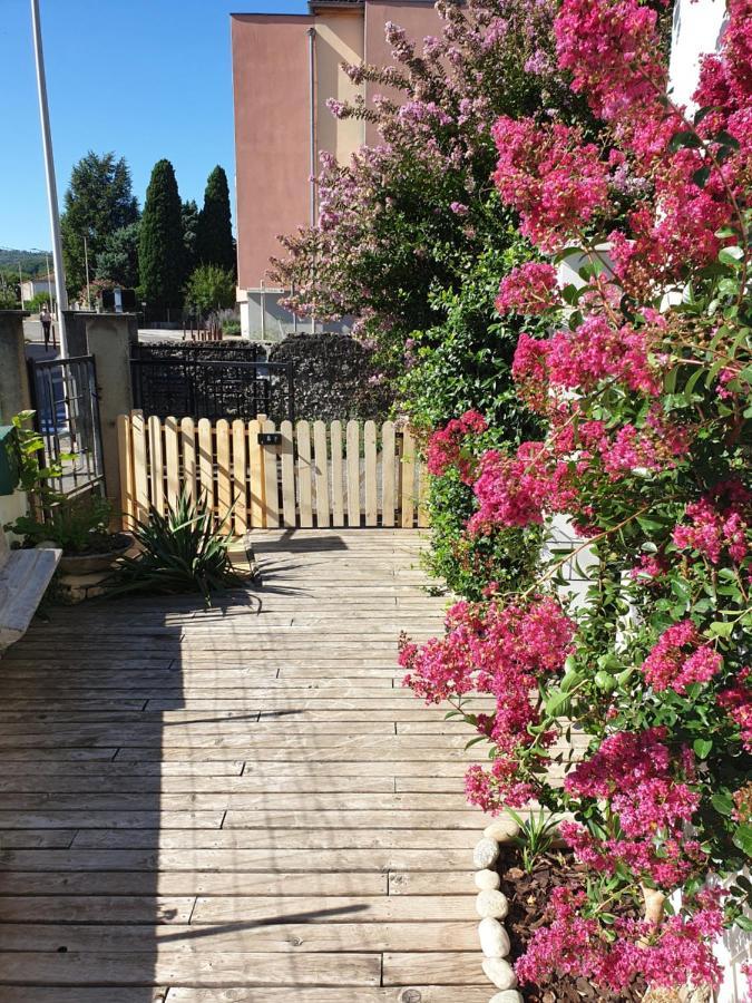 Appartement Duplexe De 1 A 4 Chambres Privees Dans Maison Le Teil Kültér fotó